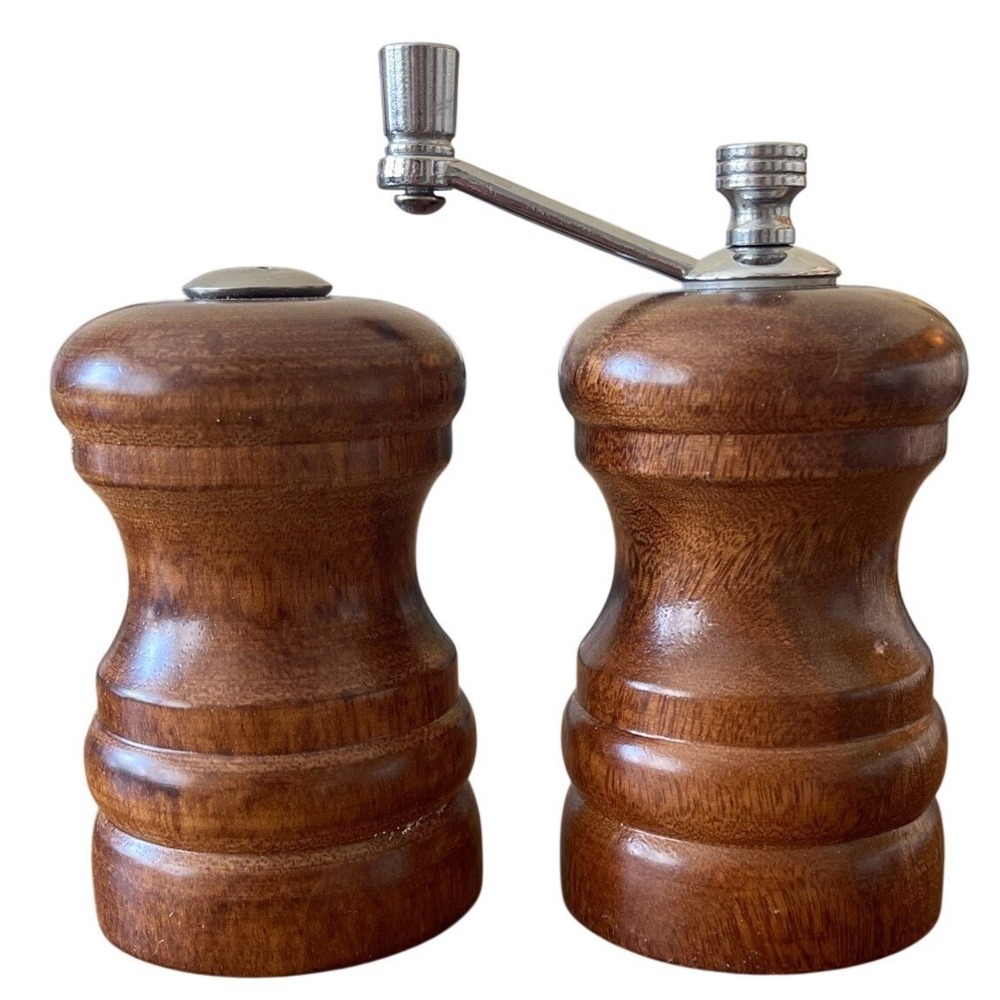 Vintage MCM Olde Thompson Wooden Salt Shaker & Pepper Mill 4" Set Grinder